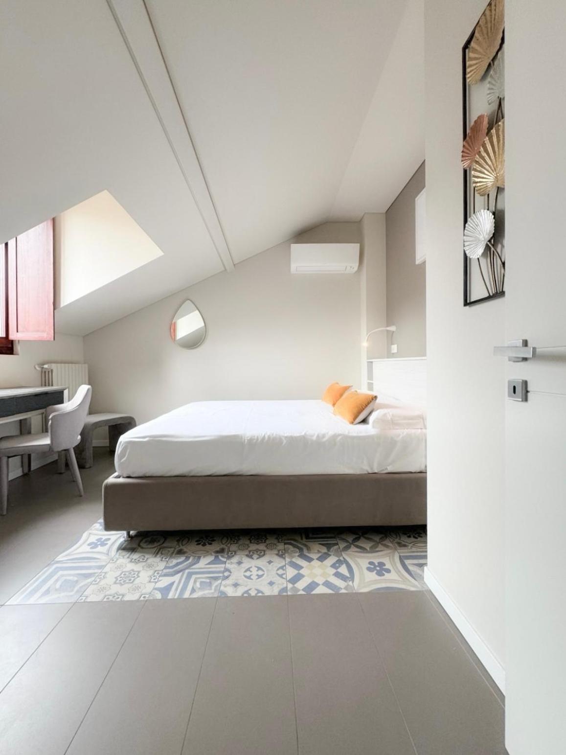 Comecasa 10 Minutes Walk From Duomo 2 Bedroom Apartment Milão Exterior foto