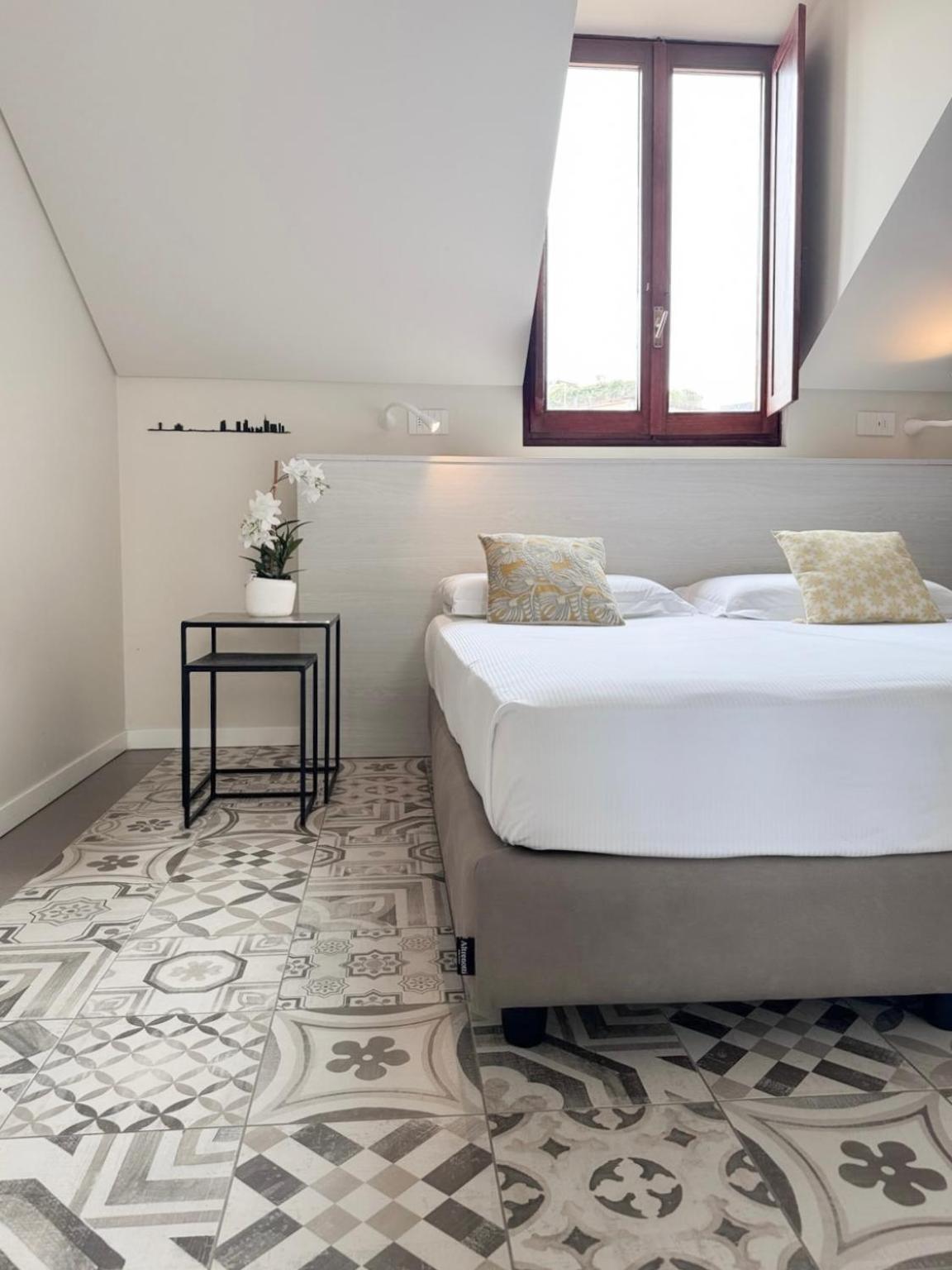 Comecasa 10 Minutes Walk From Duomo 2 Bedroom Apartment Milão Exterior foto
